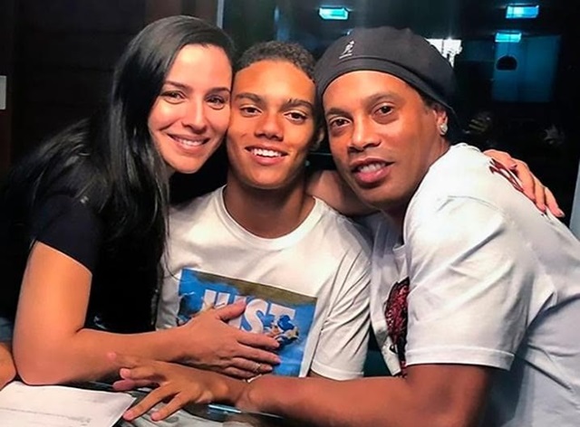 Con trai duy nhất của Ronaldinho